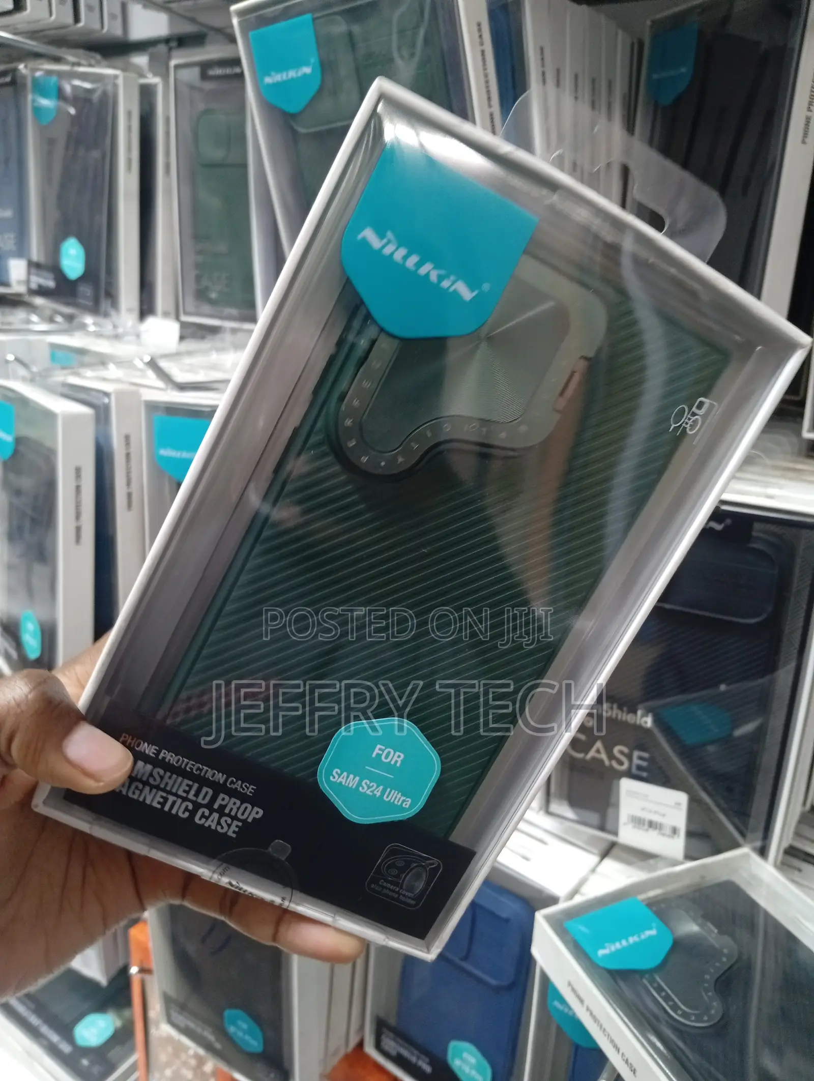 Nillkin Camshield Prop Case in Green.