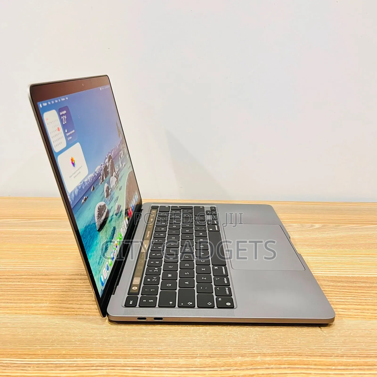 Laptop Apple MacBook Pro 2020 M1 16GB Apple M1 SSD 256GB