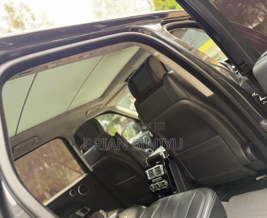 Land Rover Range Rover Vogue 2015 Black