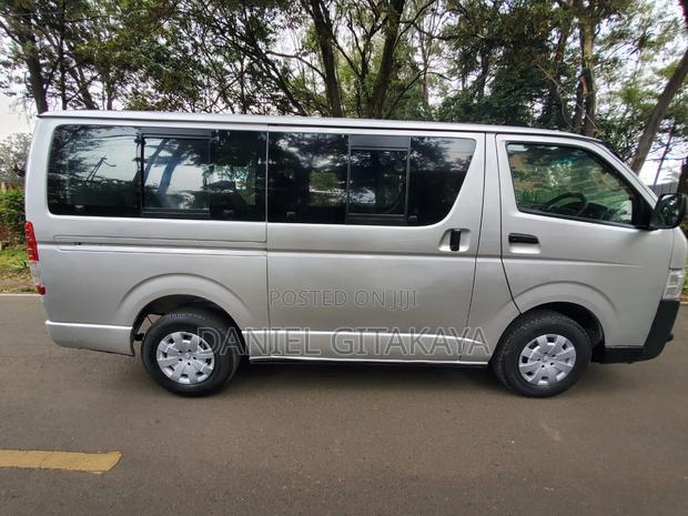 Toyota HiAce 2014 Silver - thumbnail 5