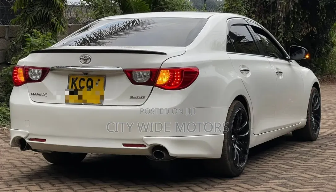Toyota Mark X 2011 White