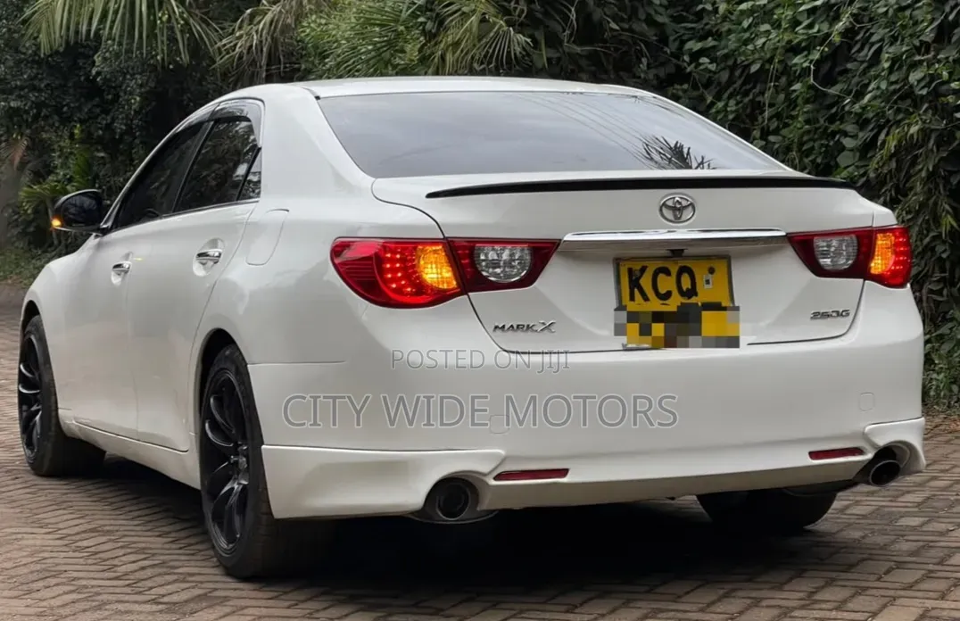 Toyota Mark X 2011 White