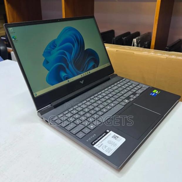 Laptop HP Victus 15 16GB Intel Core i5 SSD 512GB - thumbnail 3