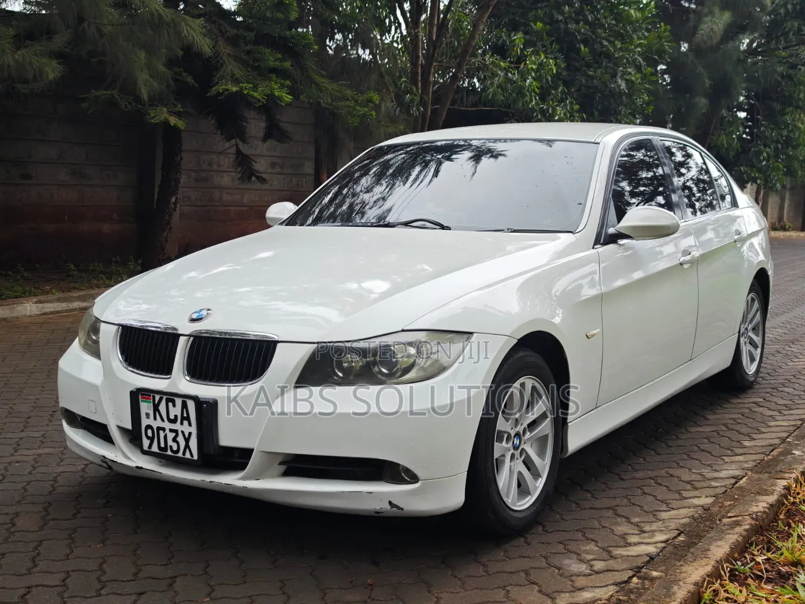 BMW 320i 2007 White
