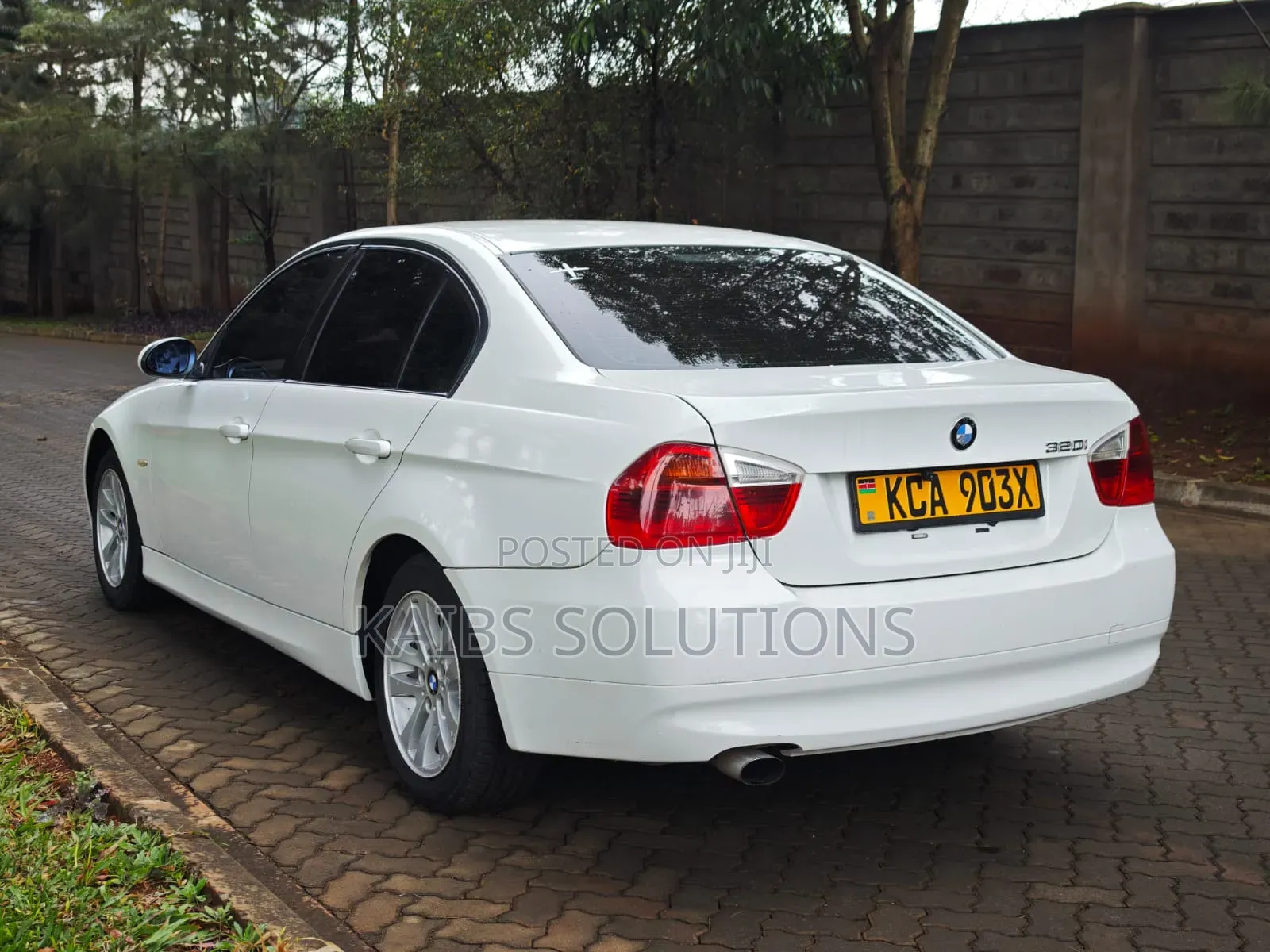 BMW 320i 2007 White