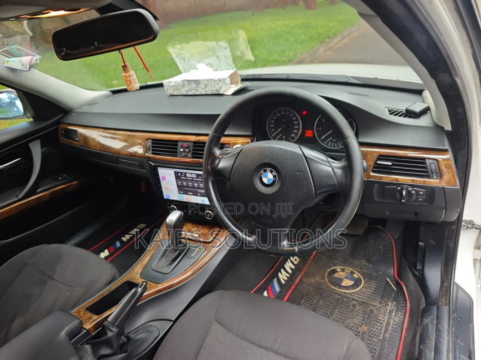 BMW 320i 2007 White