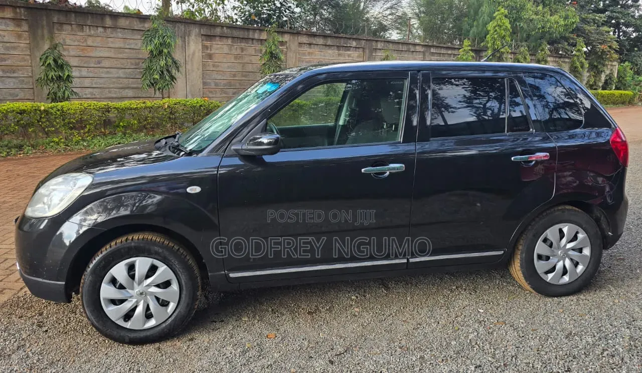 Mazda Verisa 2012 Black
