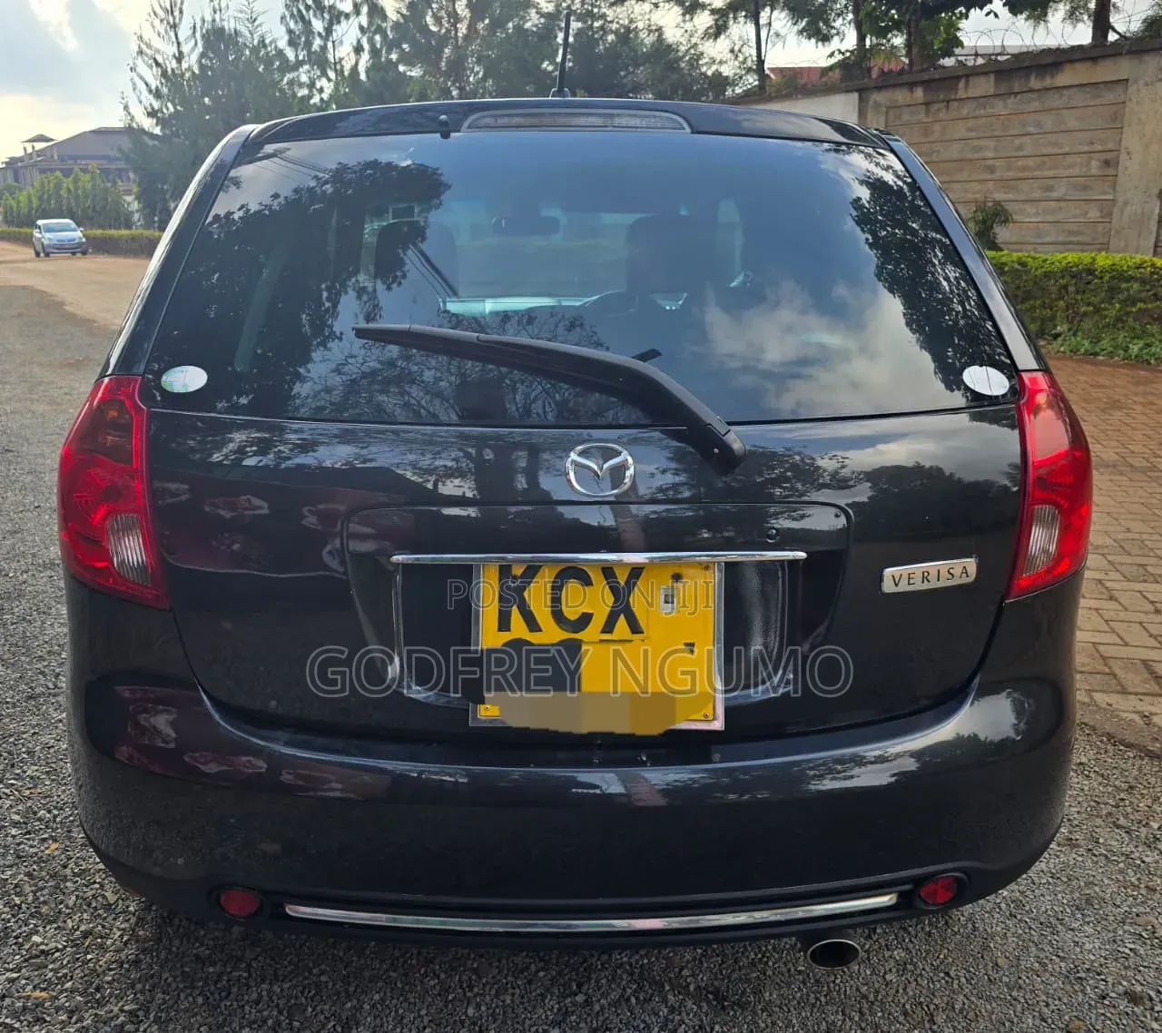 Mazda Verisa 2012 Black