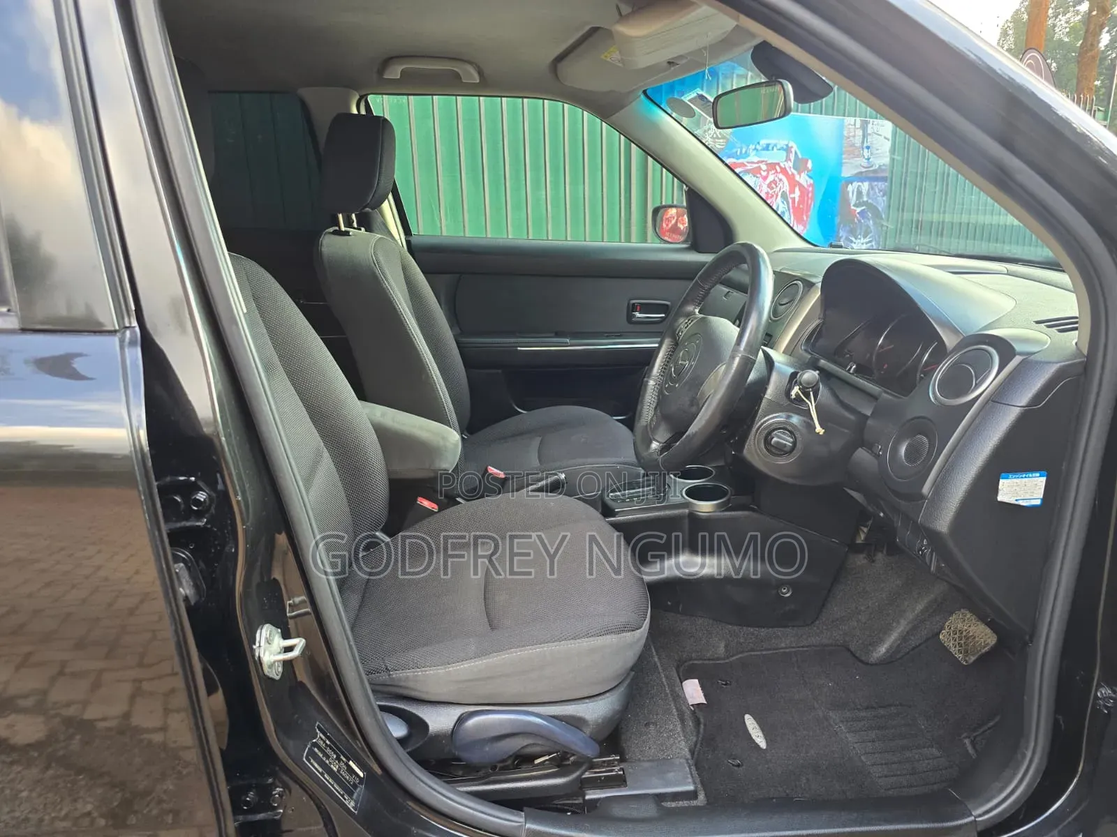 Mazda Verisa 2012 Black