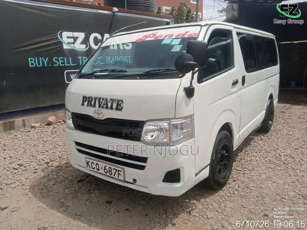 Toyota HiAce 2011 White