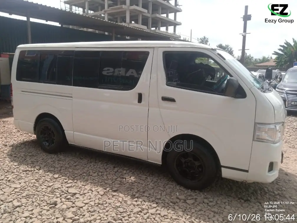 Toyota HiAce 2011 White