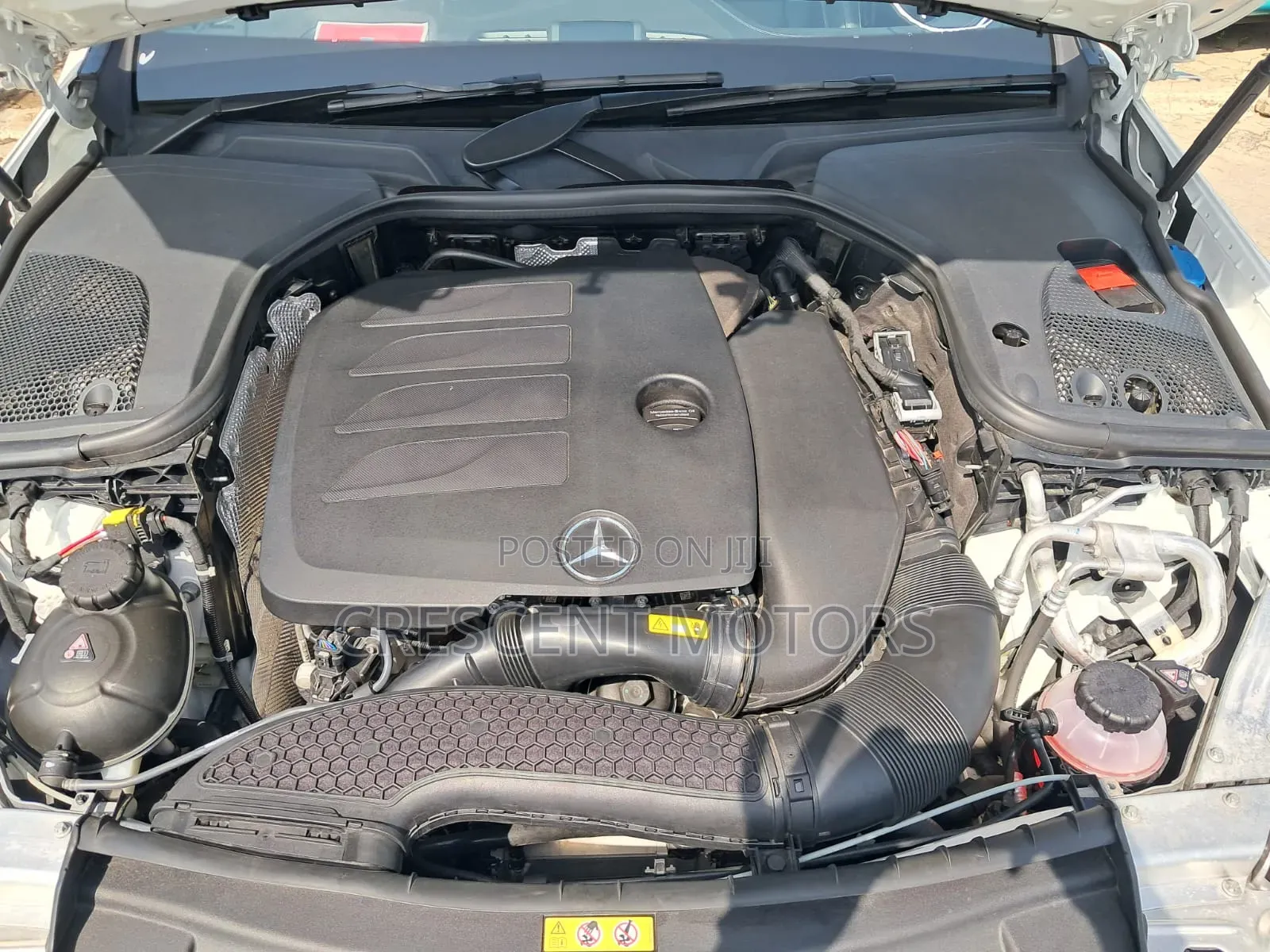Mercedes-Benz E200 2021 Pearl