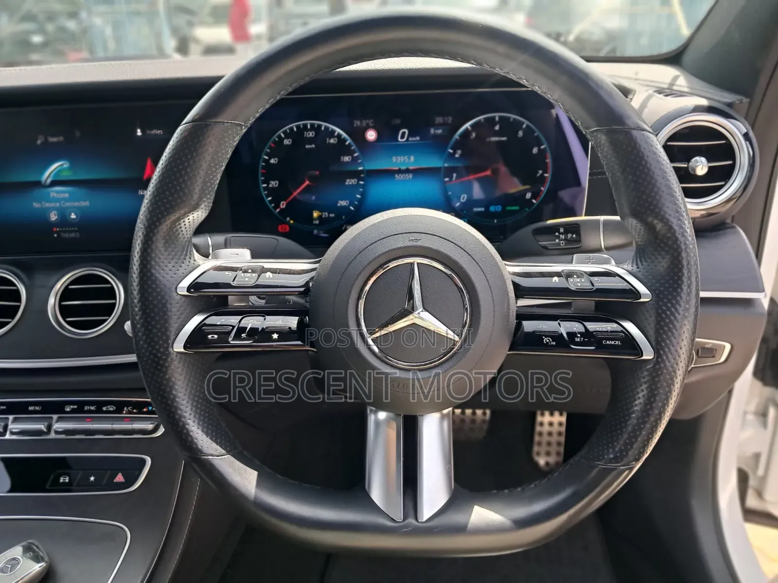Mercedes-Benz E200 2021 Pearl
