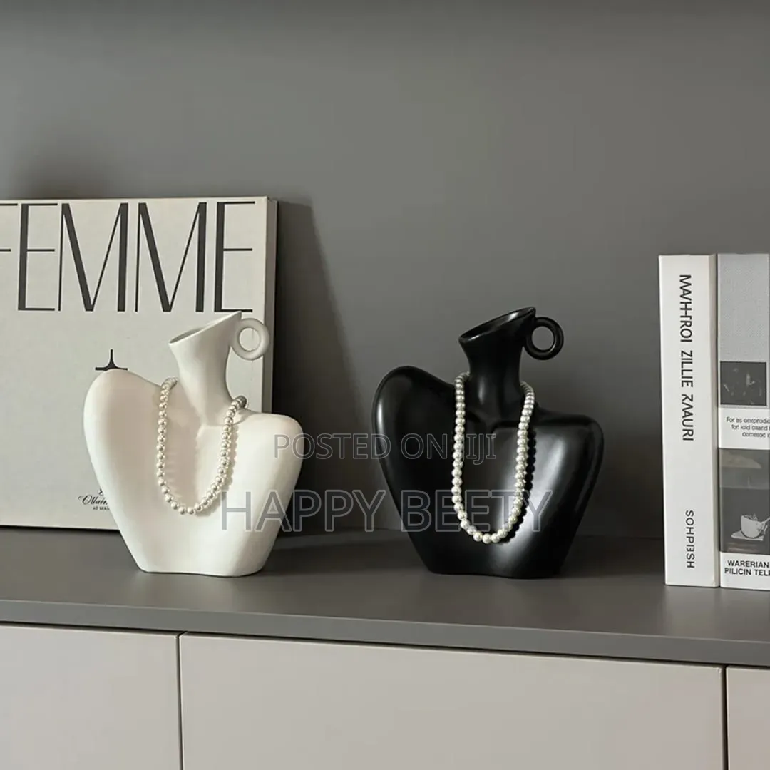 Collarbone Statement Vase