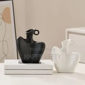 Collarbone Statement Vase