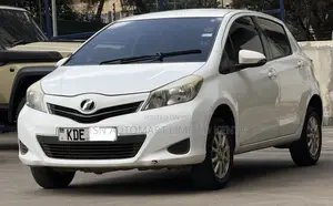 Toyota Vitz 1.3 FWD 5dr 2014 White