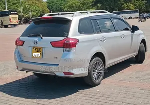 Toyota Corolla Fielder 2015 Silver
