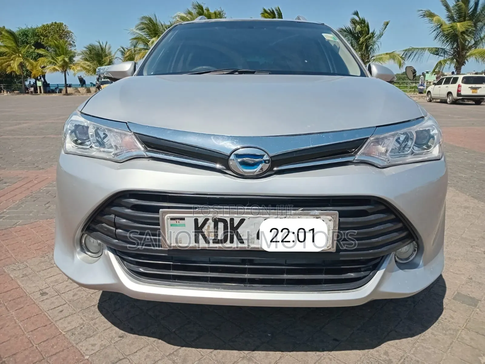 Toyota Corolla Fielder 2015 Silver