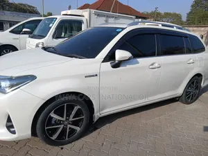 Toyota Corolla Fielder 2018 White