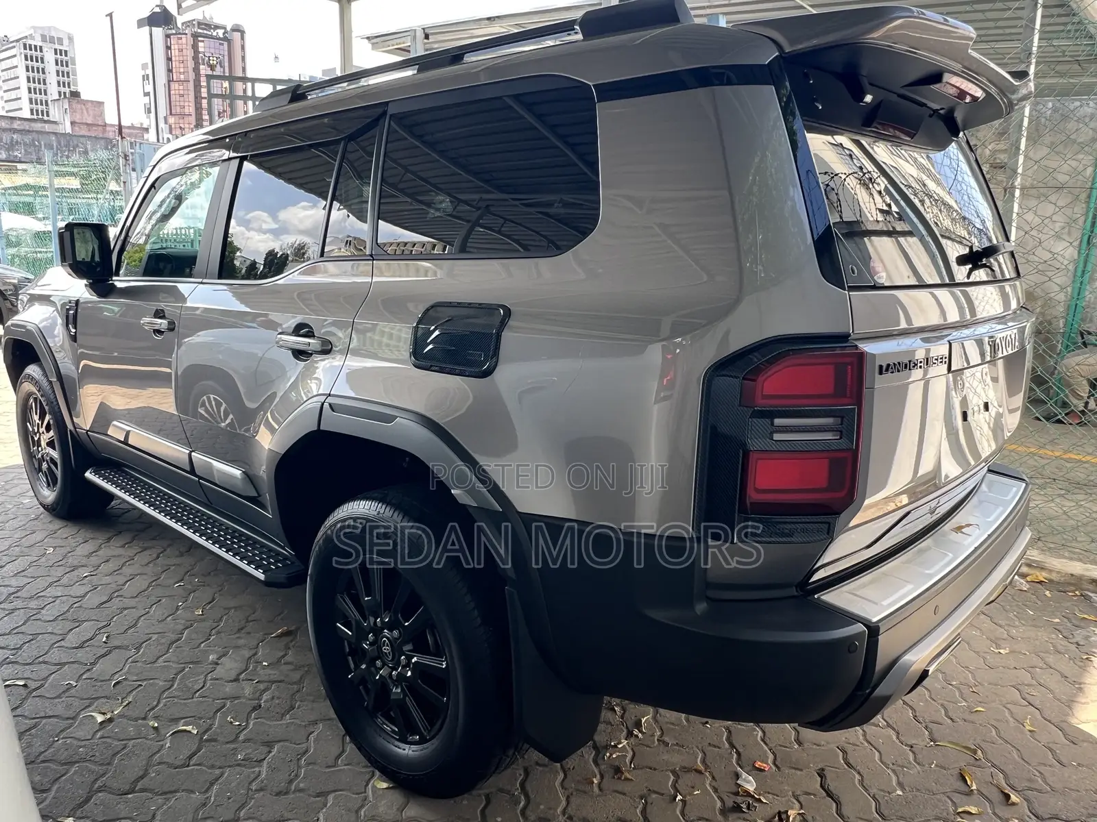 Toyota Land Cruiser Prado 2023 Gold
