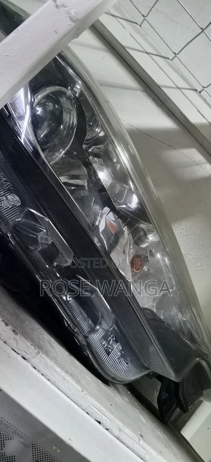 Nissan Note Headlight