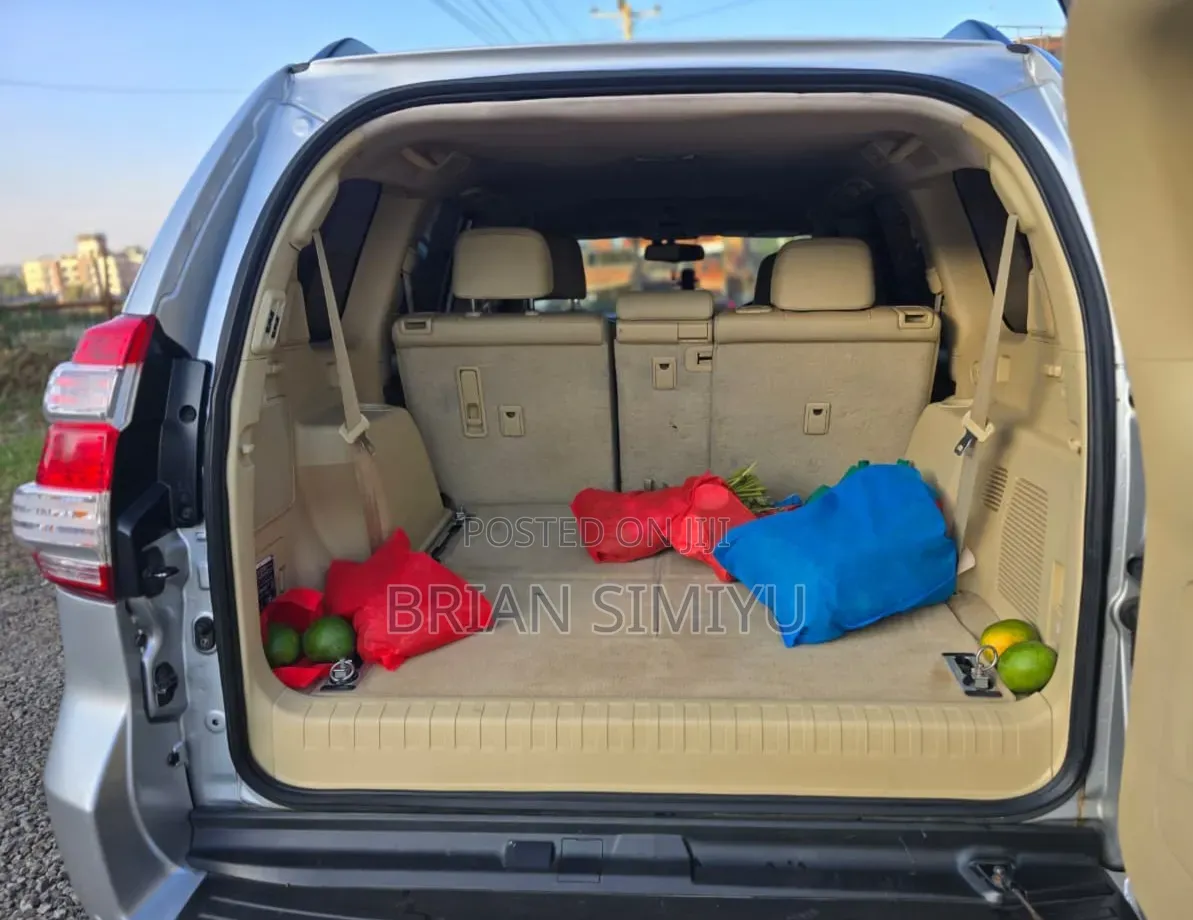 Toyota Land Cruiser Prado 2016 Blue