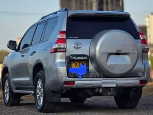 Toyota Land Cruiser Prado 2016 Blue