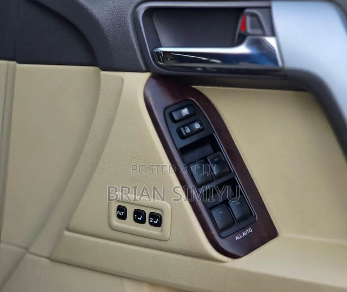 Toyota Land Cruiser Prado 2016 Blue