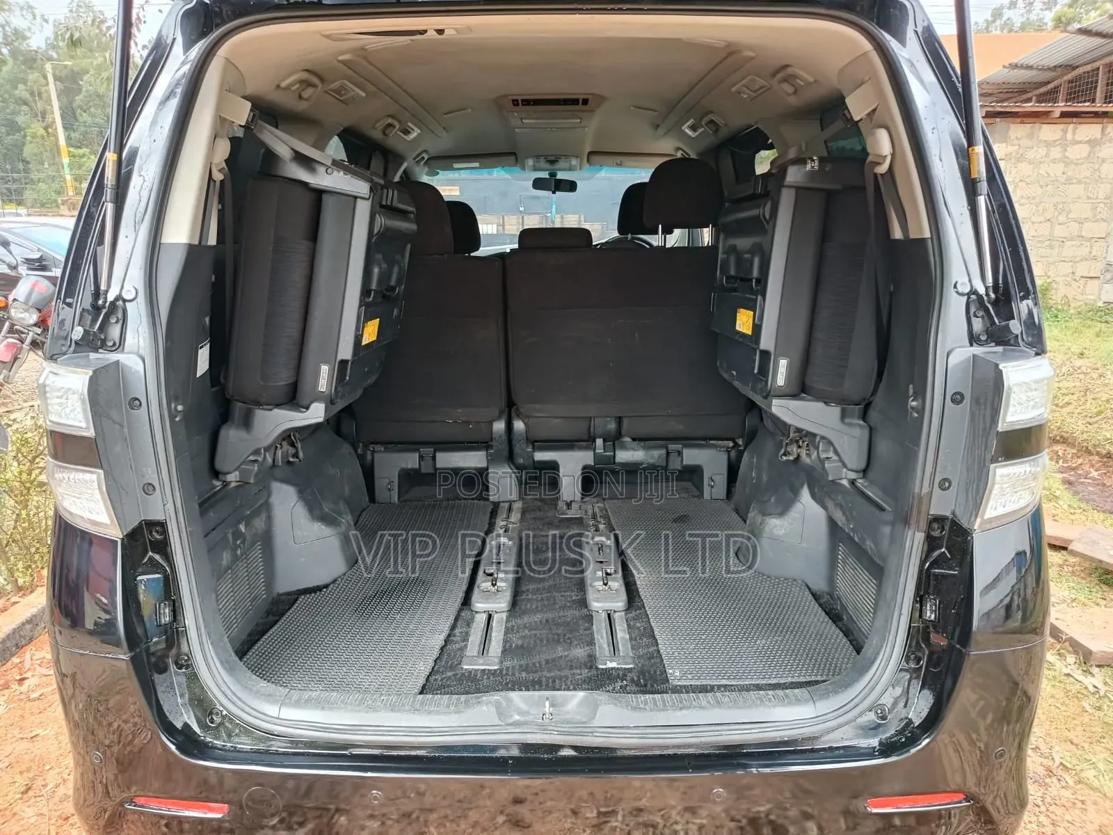 Toyota Alphard 2.4 Petrol FWD 2012 Black