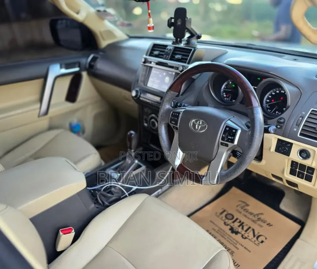 Toyota Land Cruiser Prado 2016 Blue