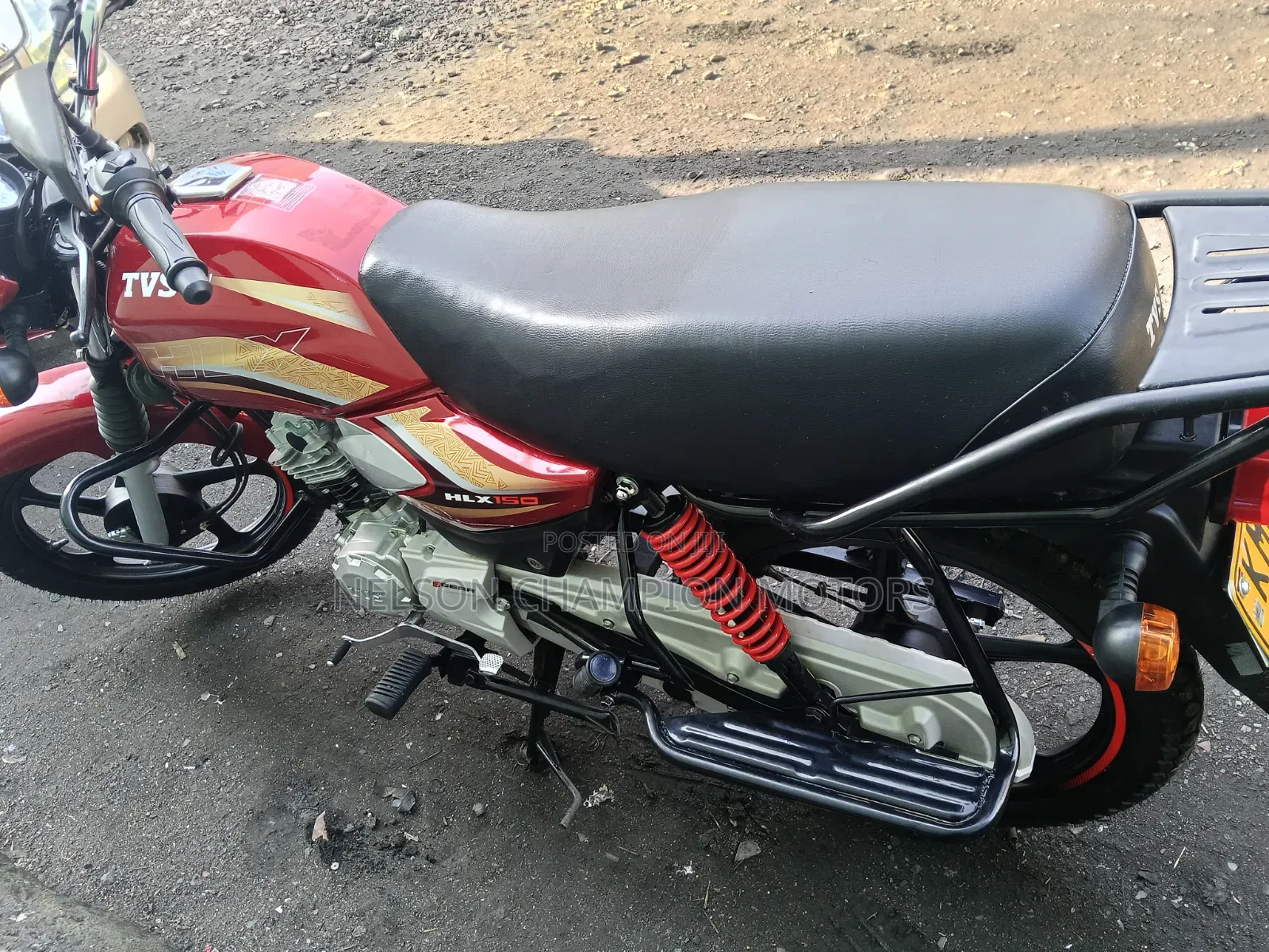 New TVS HLX Plus ES 2026 Red
