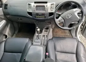 Toyota Hilux 2015 White