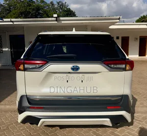 Toyota RAV4 2019 White