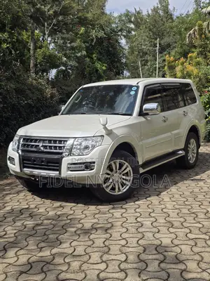 Mitsubishi Pajero Exceed 2019 White