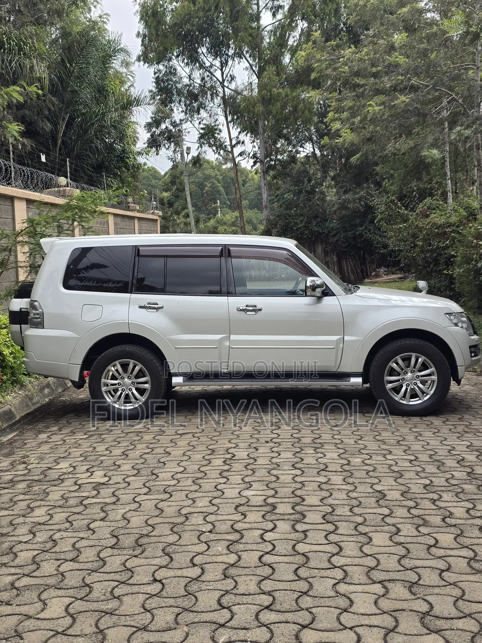 Mitsubishi Pajero Exceed 2019 White