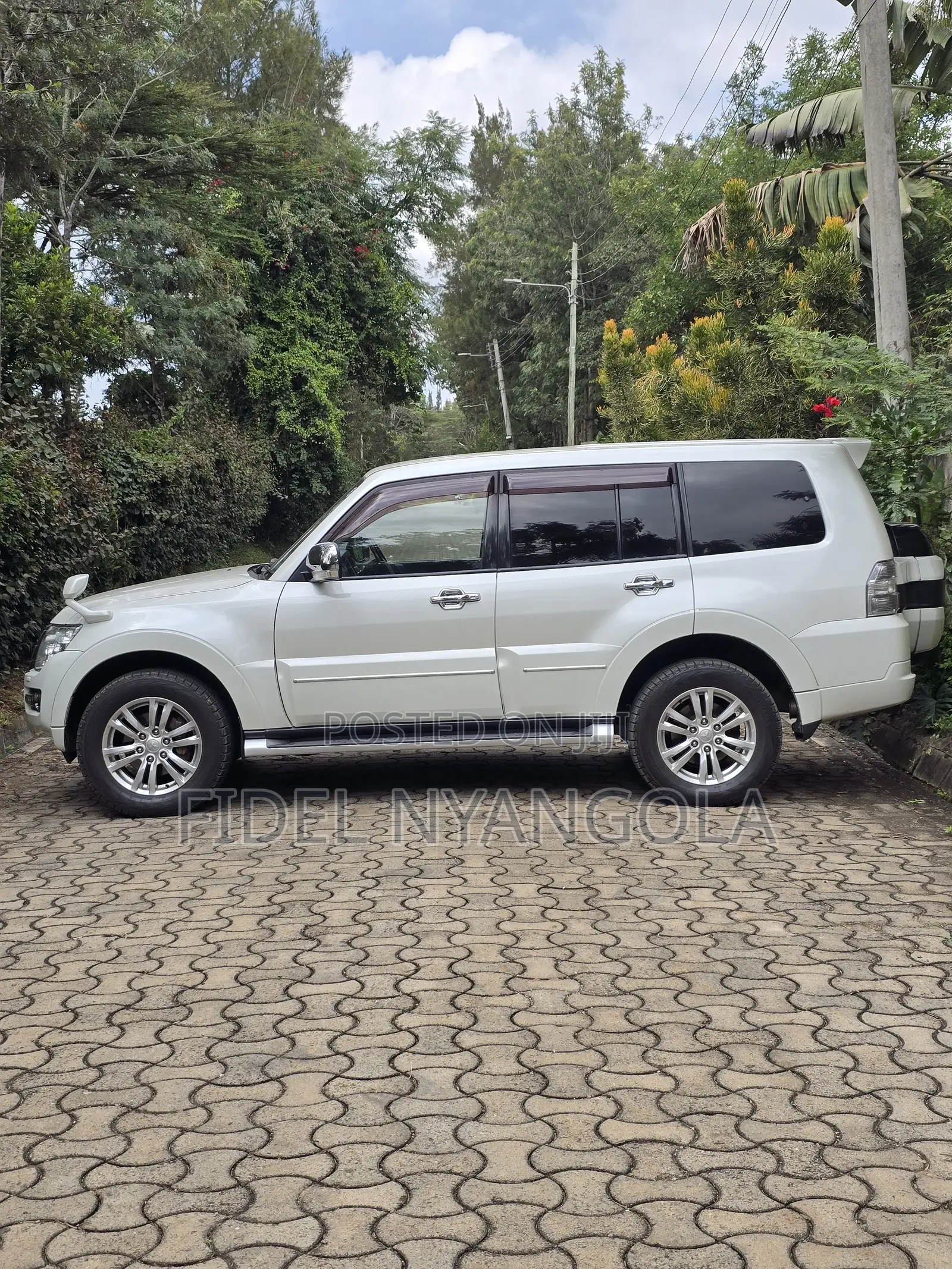 Mitsubishi Pajero Exceed 2019 White