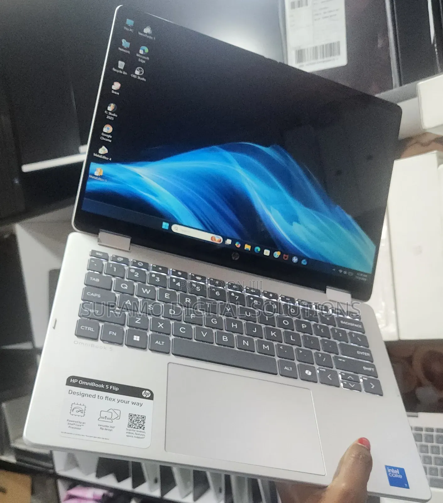 New Laptop HP OmniBook 5 Flip 16GB Intel Core 7 SSD 512GB