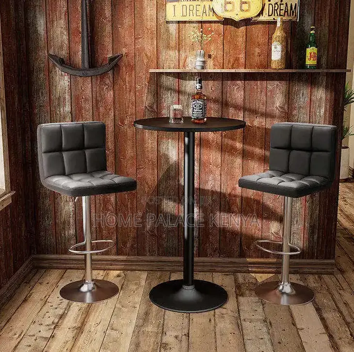 Bar Stool: Aero Modern Breakfast Bar Stool