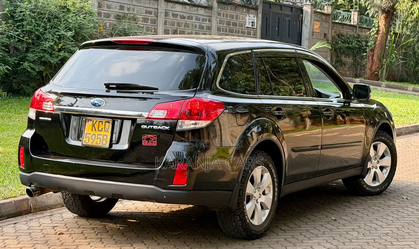 Subaru Outback 2.5i 2011 Black