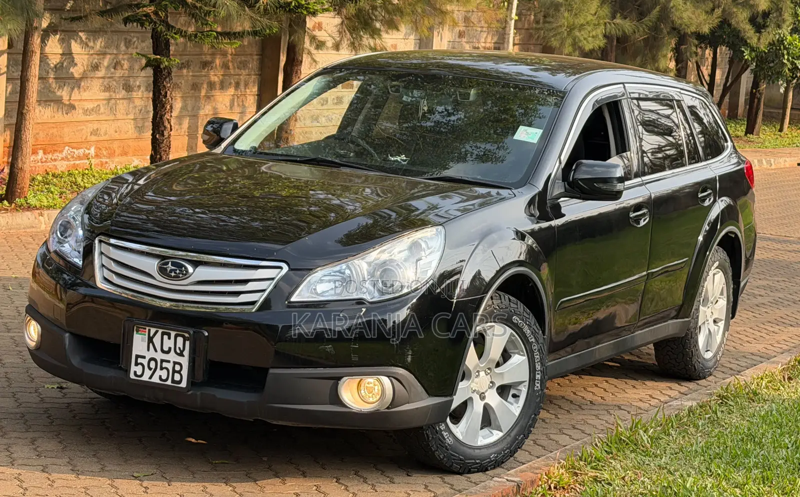 Subaru Outback 2.5i 2011 Black