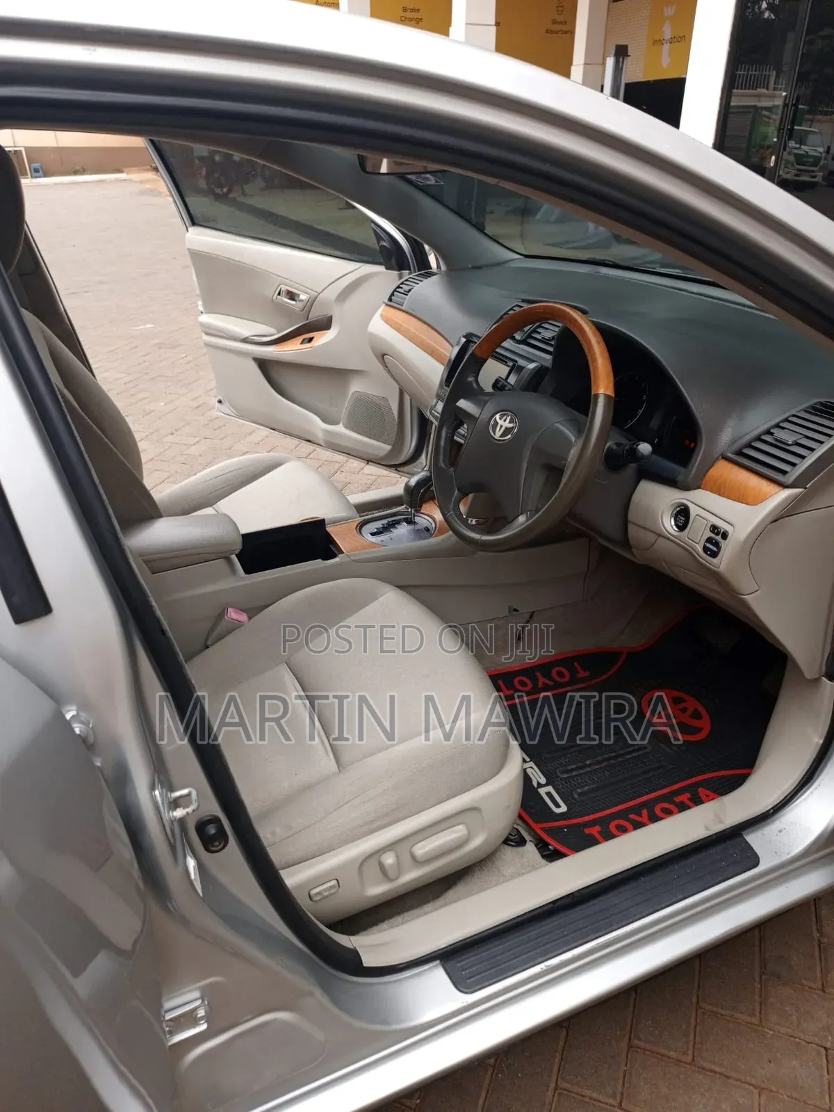 Toyota Premio 2010 Silver