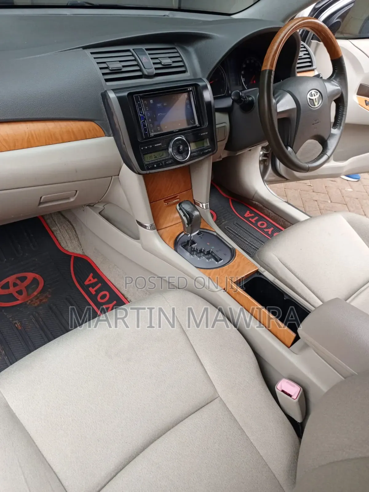 Toyota Premio 2010 Silver