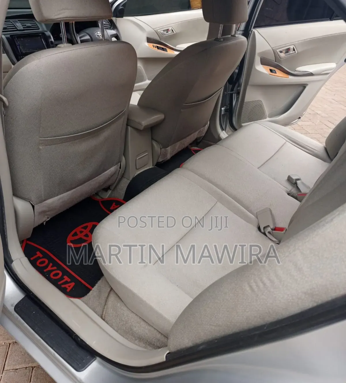 Toyota Premio 2010 Silver