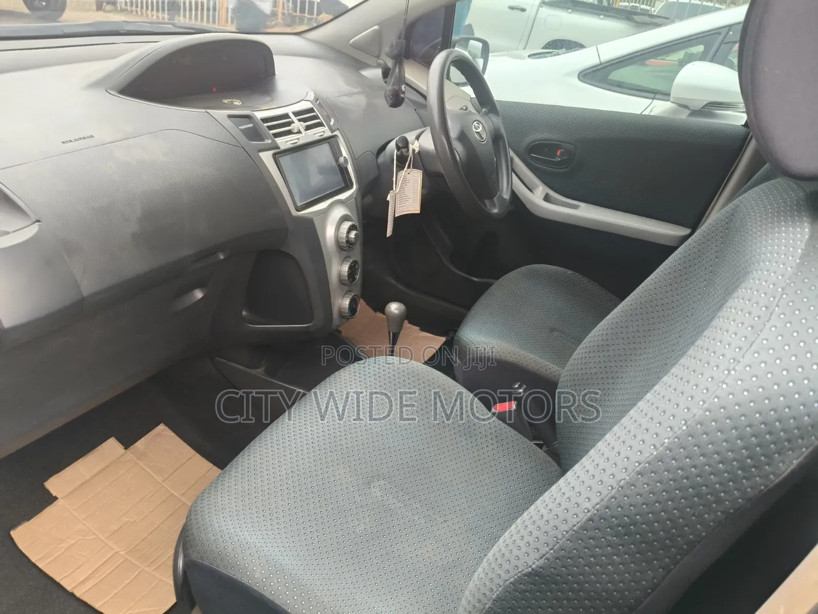 Toyota Vitz 2007 Black