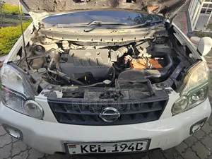 Nissan X-Trail 2011 White