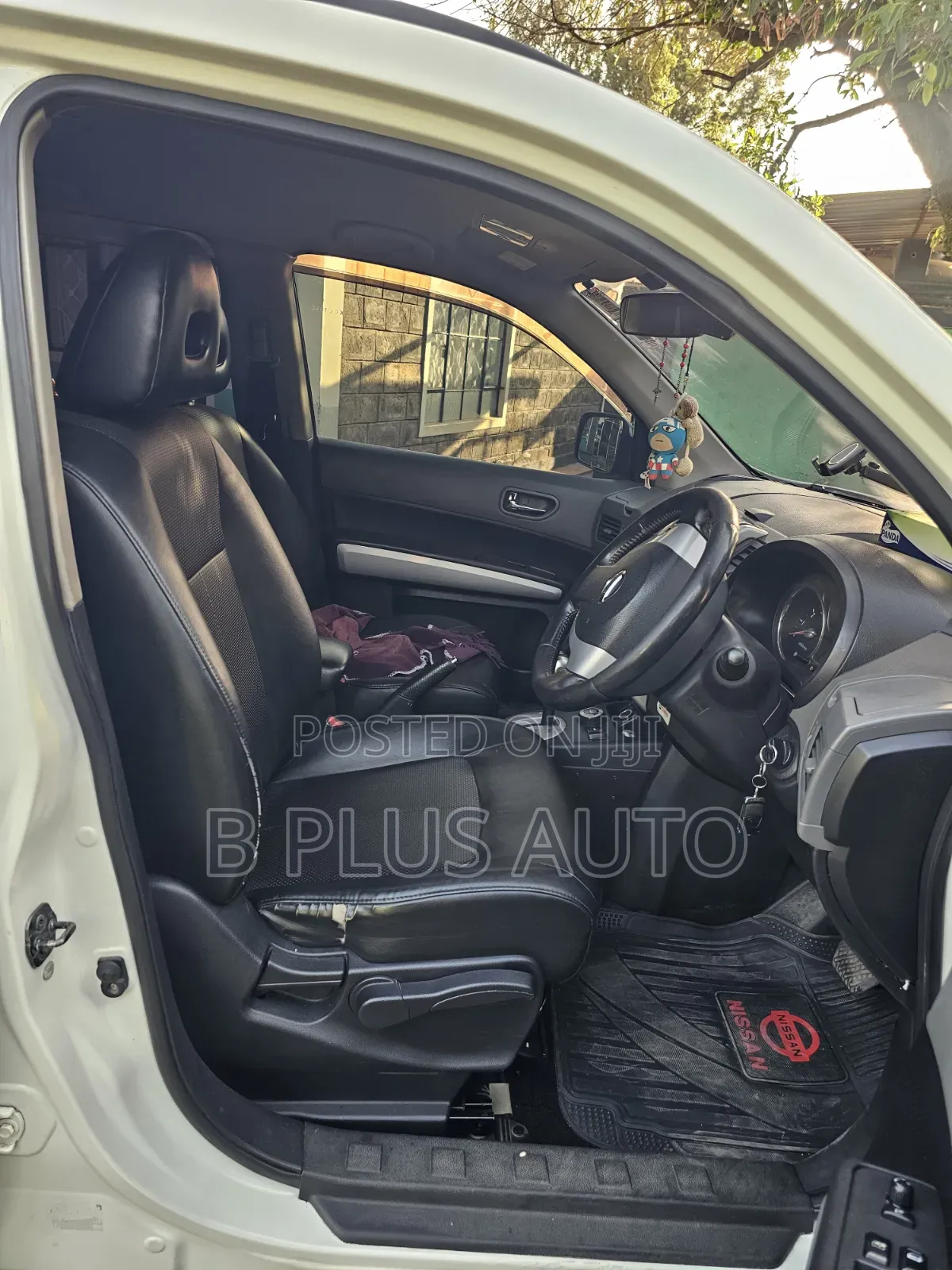 Nissan X-Trail 2011 White