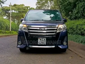 Toyota Noah 2014 Blue