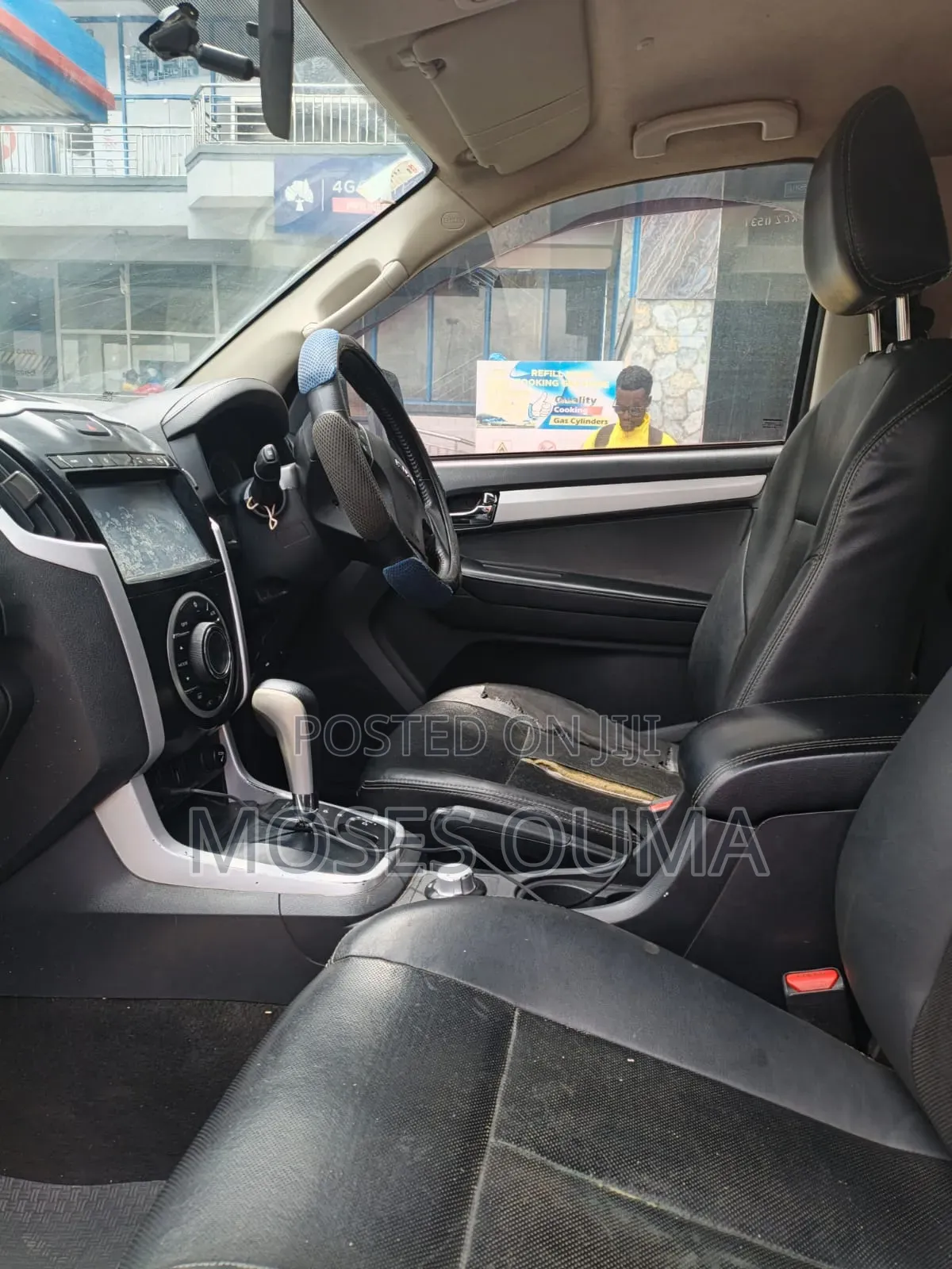 Isuzu D-MAX 2023 Gray
