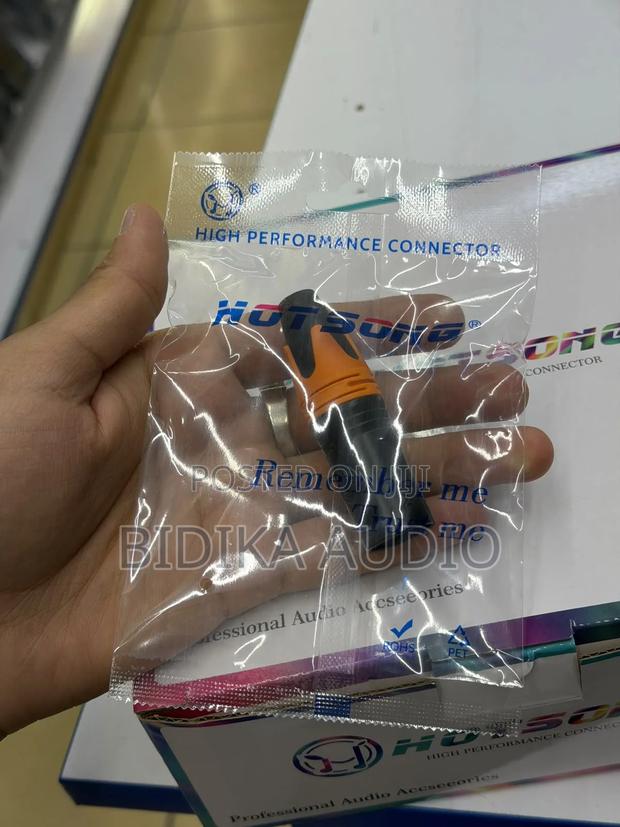 High-Performance Male Connector