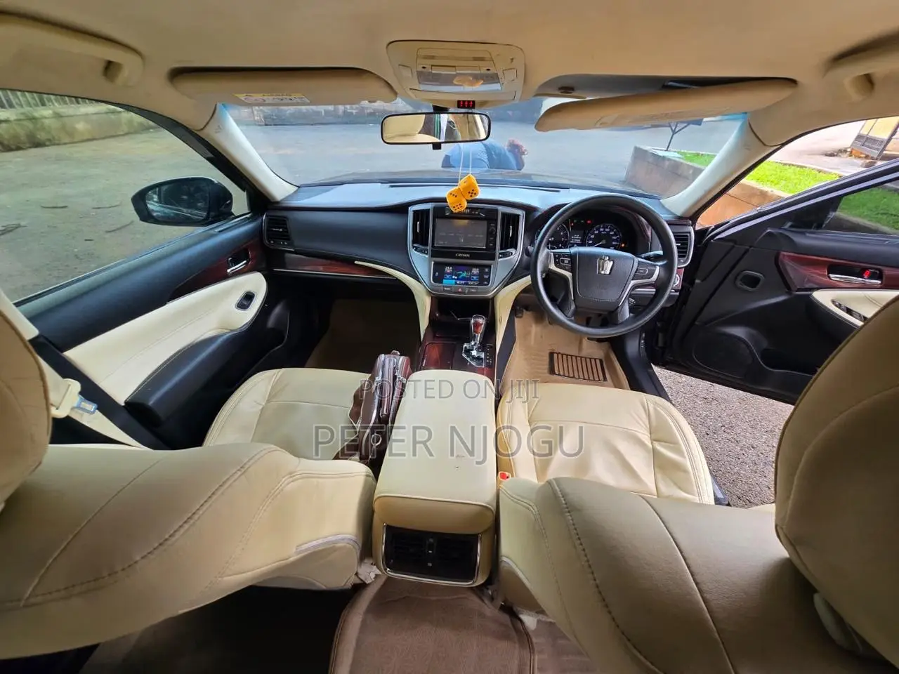 Toyota Crown 2014 Black